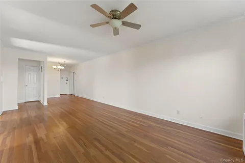 $298,000 | 609 Palmer Road, Unit 7C, Yonkers, NY 10701