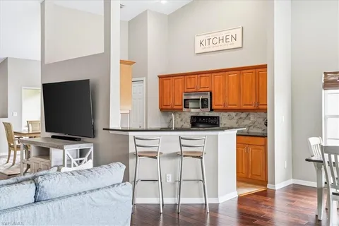 $3,150 | 5615 Sherborn Drive, Unit 201, Naples, FL 34110