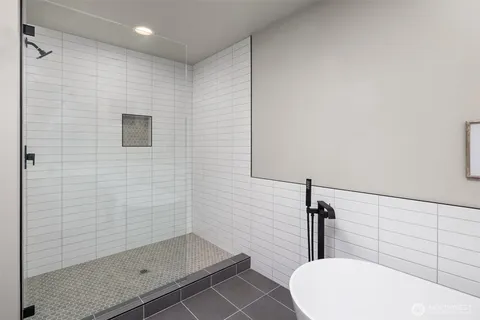 $1,199,500 | 18631 296th Place Northeast, Duvall, WA 98019