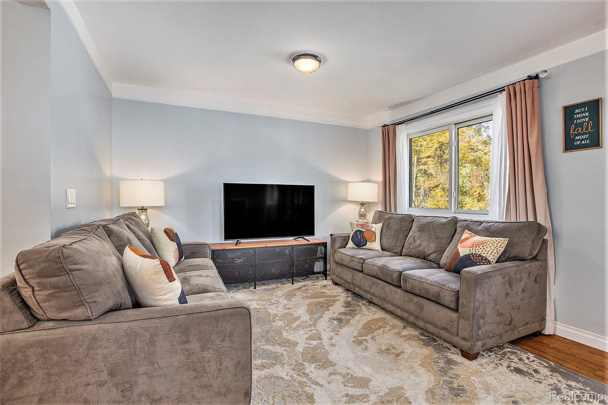 4781 Cass Elizabeth Road Waterford, MI 48327 - Photo 5 of 29 Gallery Image 5