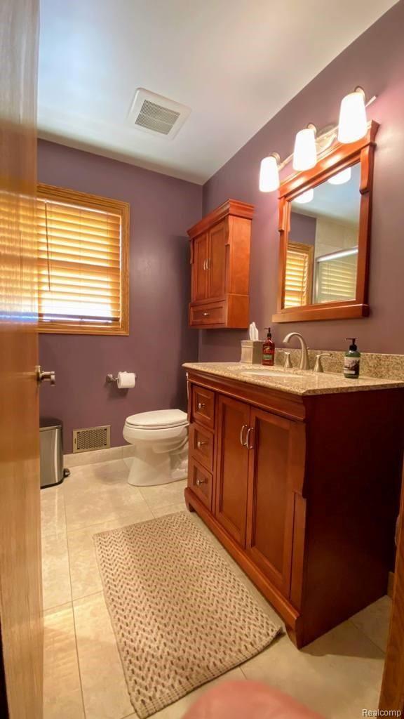 8370 Rustic Trail Linden, MI 48451 - Photo 29 of 46 Attractive updated bath.jpg