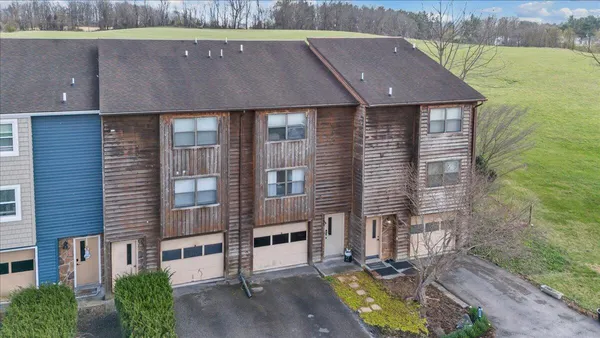 $184,900 | 2615 Glade Drive Southeast, Christiansburg, VA 24073
