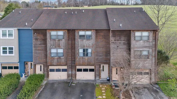 $184,900 | 2615 Glade Drive Southeast, Christiansburg, VA 24073