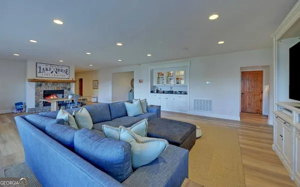 $4,755,000 | 1951 Island View Drive, Hiawassee, GA 30546