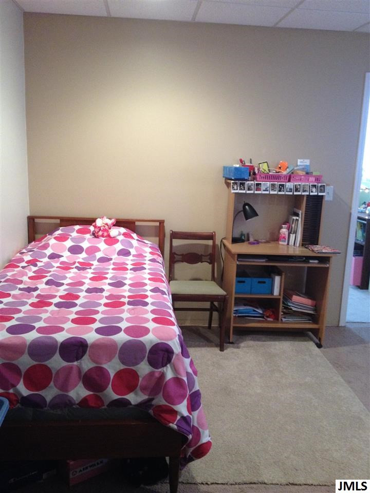 1304 Catsyl Road, Unit 2 Jackson, MI 49203 - Photo 15 of 18 Photo 15