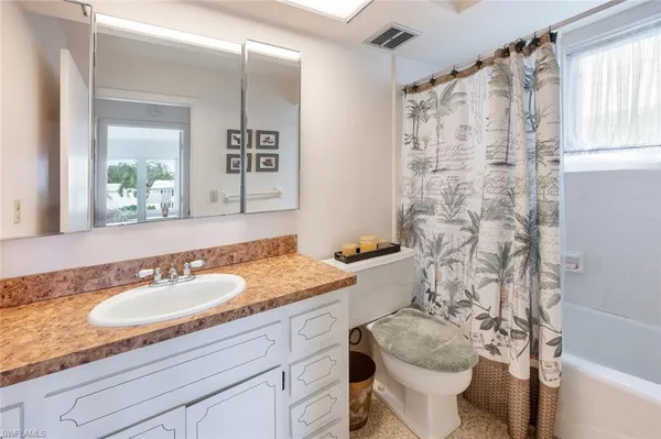 $3,500 | 241 Palm River Boulevard, Unit C202, Naples, FL 34110