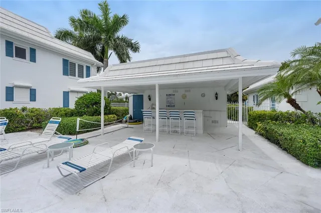 $3,500 | 241 Palm River Boulevard, Unit C202, Naples, FL 34110