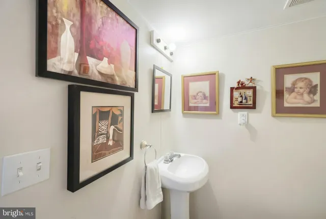 $185,000 | 510 Broadway, Hanover, PA 17331