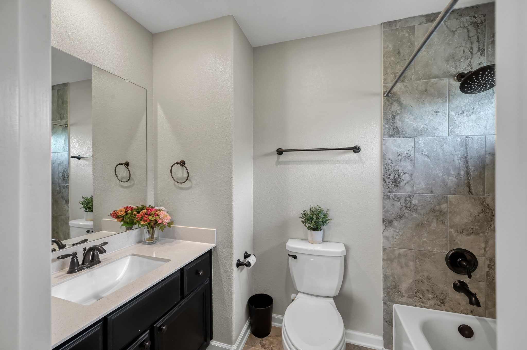 25015 Karacabey Court Spring, TX 77389 - Photo 35 of 49 Full bathroom of upstairs bedroom 1