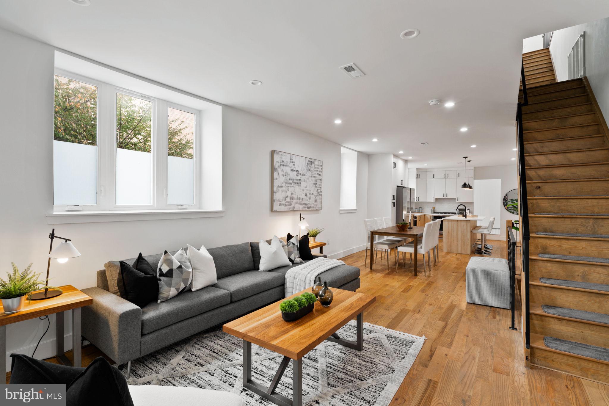 1615 South 10th Street Philadelphia, PA 19148 - Photo 2 of 41