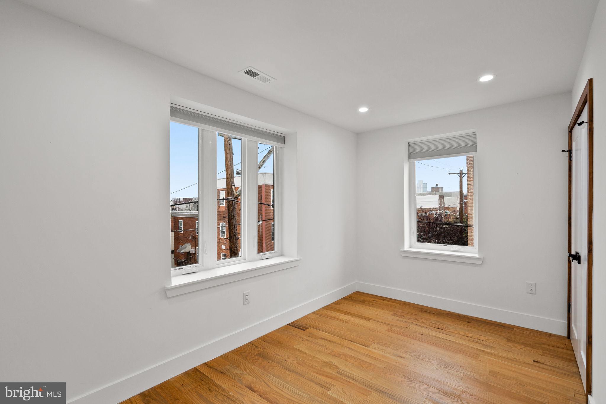 1615 South 10th Street Philadelphia, PA 19148 - Photo 37 of 41
