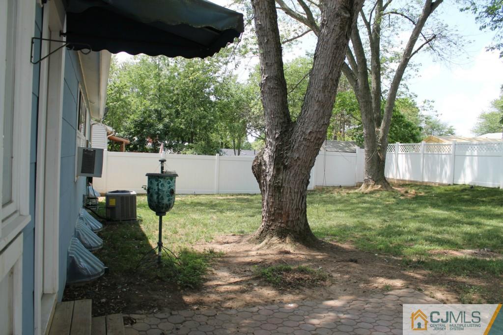 201 Princeton Road Old Bridge, NJ 08859 - Photo 3 of 24 Gallery Image 3