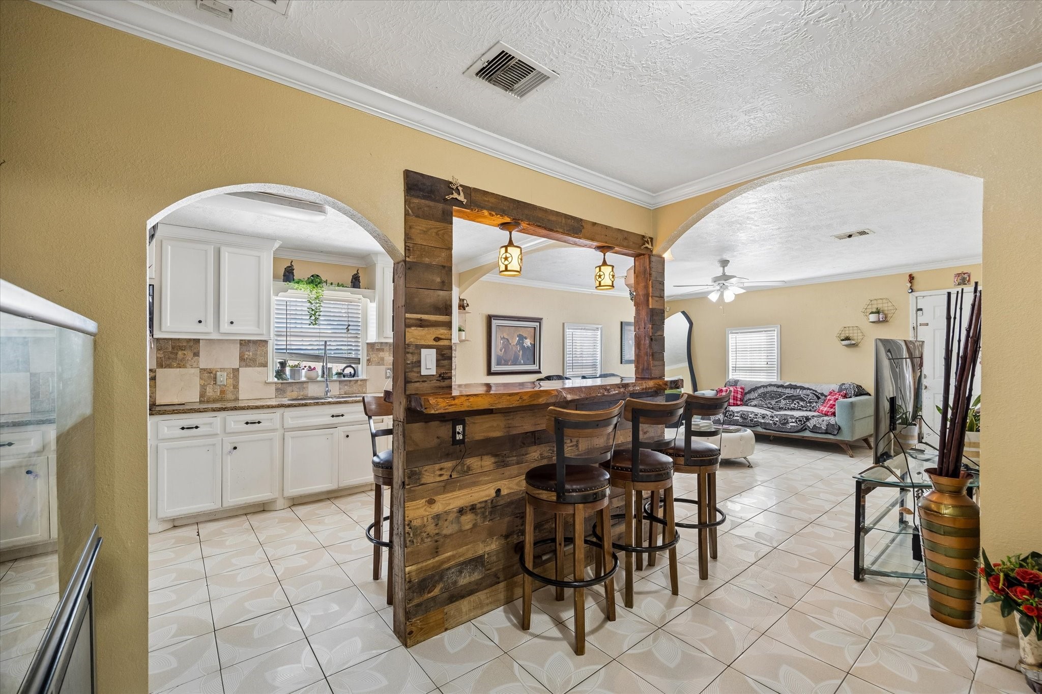 9944 East Hardy Road Houston, TX 77093 - Photo 15 of 44