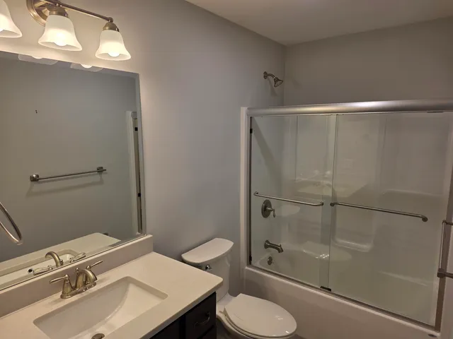 $4,000 | 5 Alumni Drive, Exeter, NH 03833