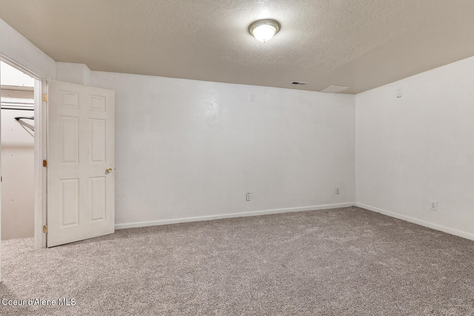 850 East Trinity Court Coeur D'Alene, ID 83815 - Photo 14 of 19 850ETrinityCt-22
