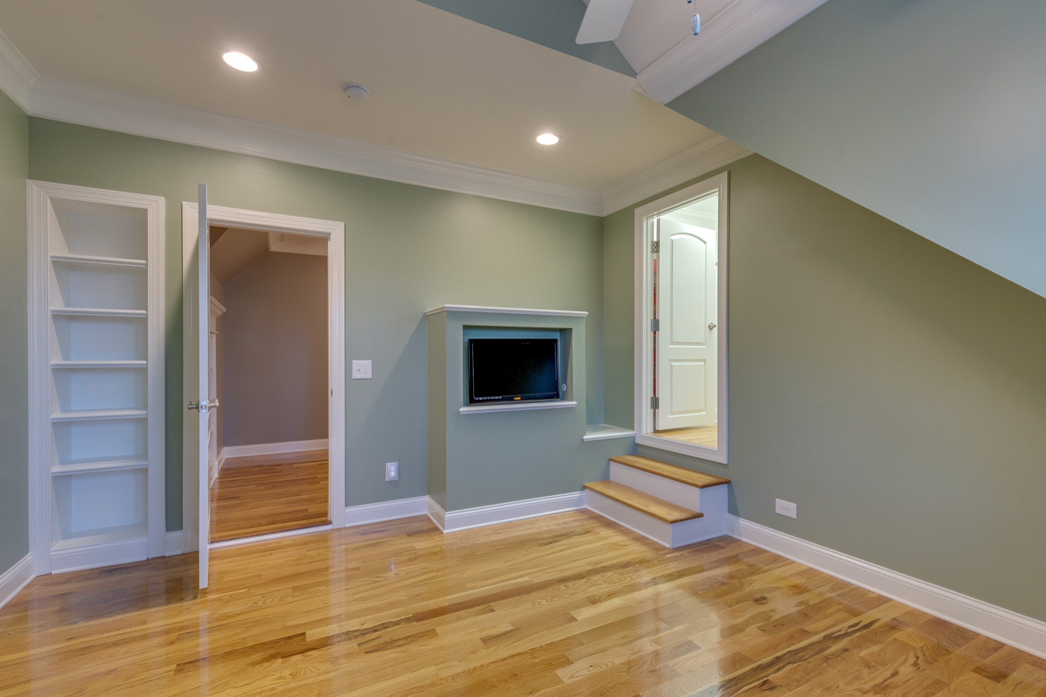 1052 Fitzroy Circle Spring Hill, TN 37174 - Photo 28 of 44 a view of an empty room with wooden floor and closet