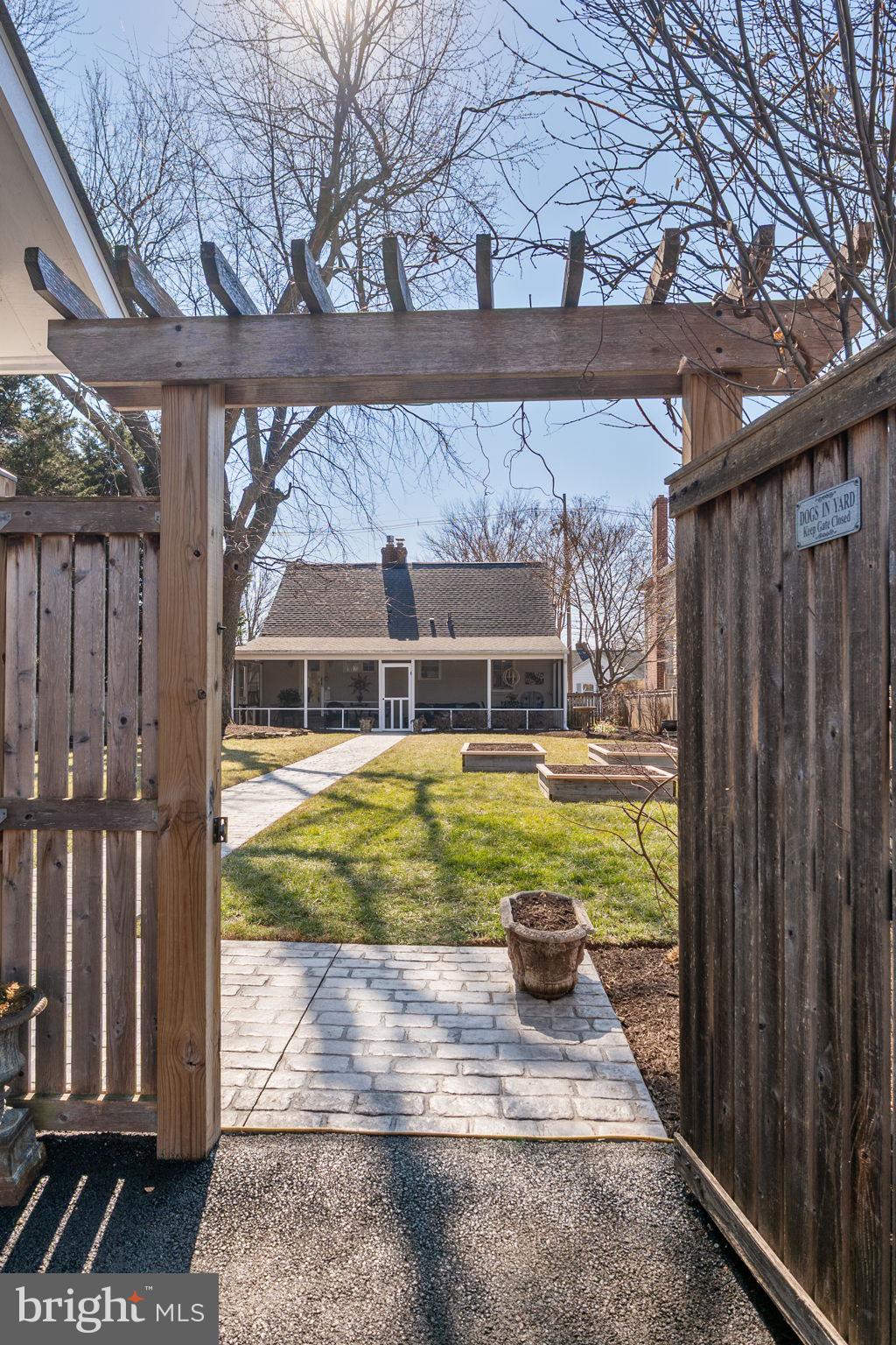 11 East 14th Street Frederick, MD 21701 - Photo 70 of 94 new fencing