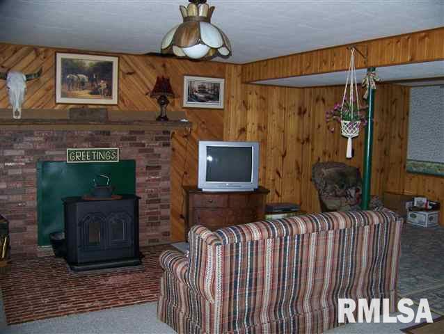 5816 Telegraph Road Davenport, IA 52804 - Photo 5 of 9 Gallery Image 5