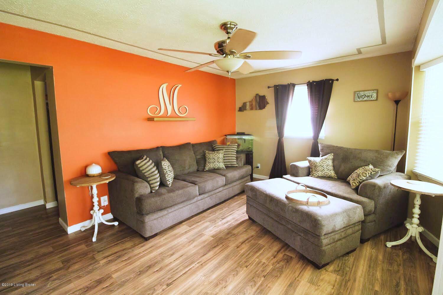 4808 Goepper Road Louisville, KY 40258 - Photo 3 of 21 IMG-0929