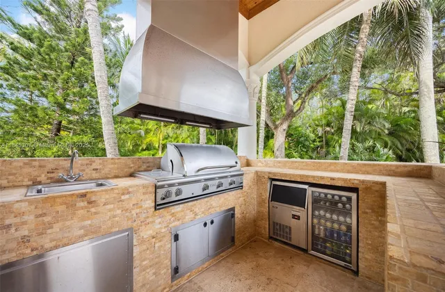 $5,999,000 | 0 7245 Southwest 104th Street, Pinecrest, FL 33156
