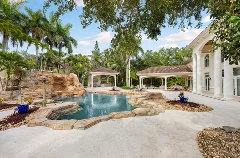 $5,499,000 | 0 7245 Southwest 104th Street, Pinecrest, FL 33156