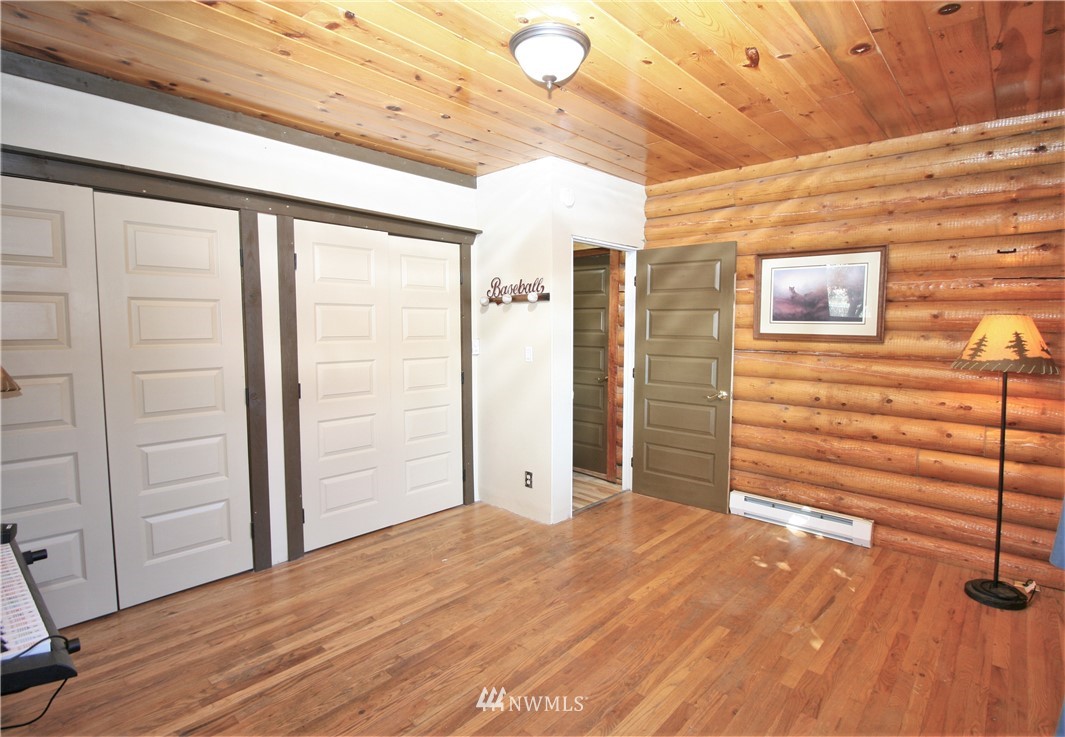 1304 Radio Road Ellensburg, WA 98926 - Photo 16 of 26 a view of empty room with wooden floor