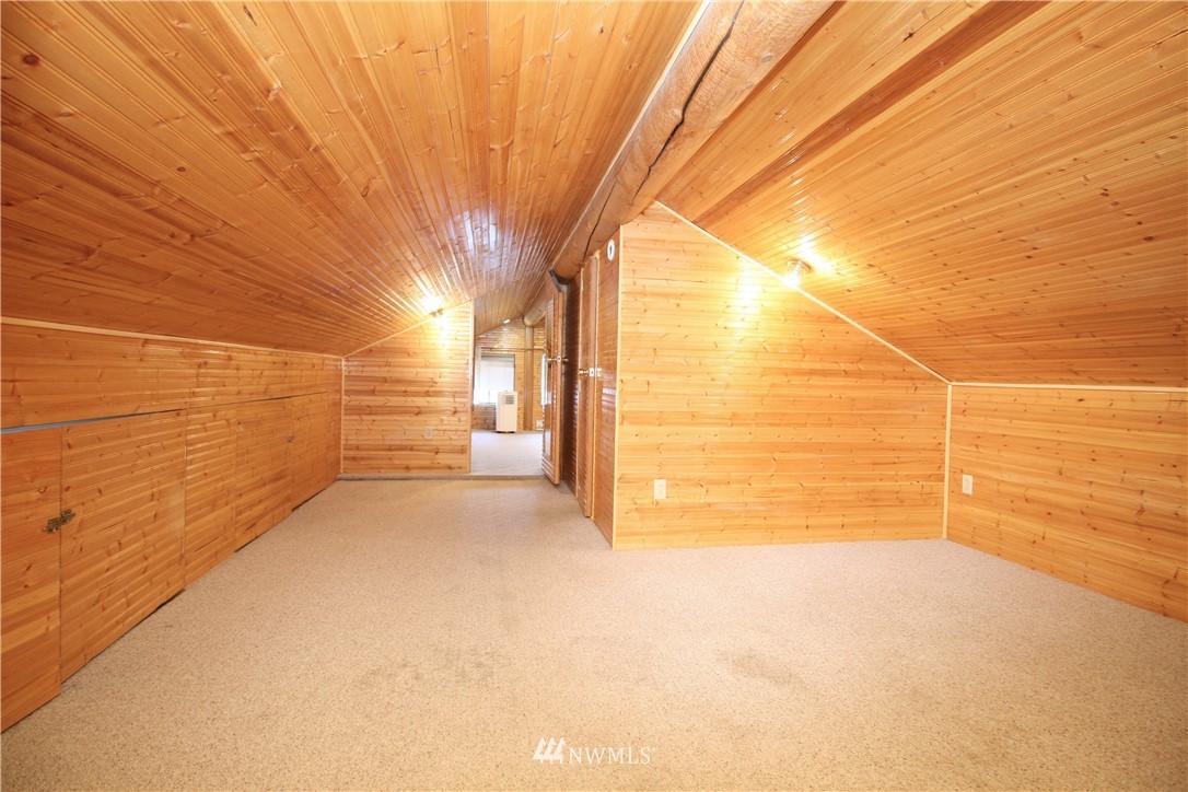 1304 Radio Road Ellensburg, WA 98926 - Photo 17 of 26 a view of a room with a door