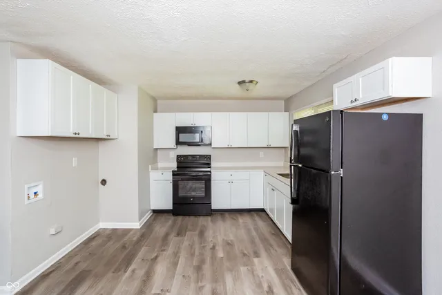 $1,365 | 9920 Montery Road, Indianapolis, IN 46235