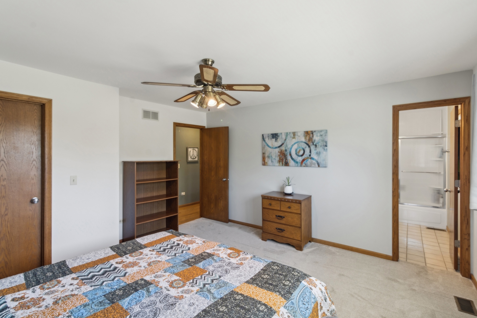 1306 West Hill Road Palatine, IL 60067 - Photo 7 of 15 Gallery Image 7
