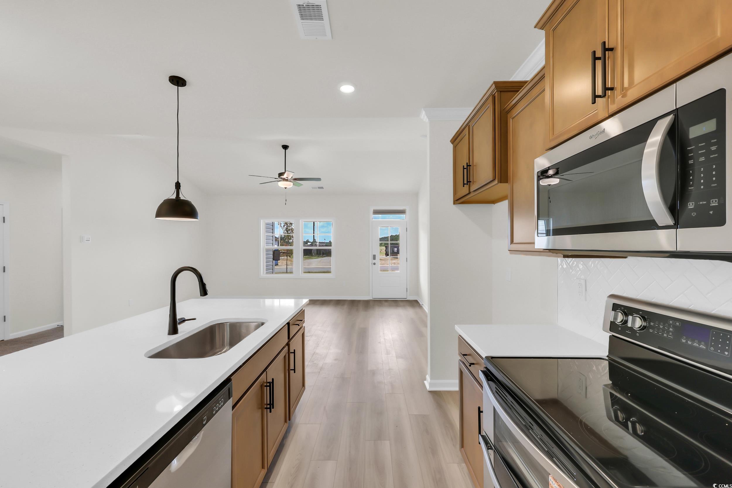 512 Briarfield Loop Conway, SC 29527 - Photo 7 of 36