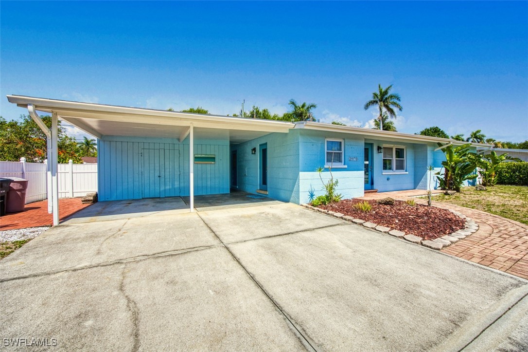2970 Holly Road Fort Myers, FL 33901 - Photo 38 of 41