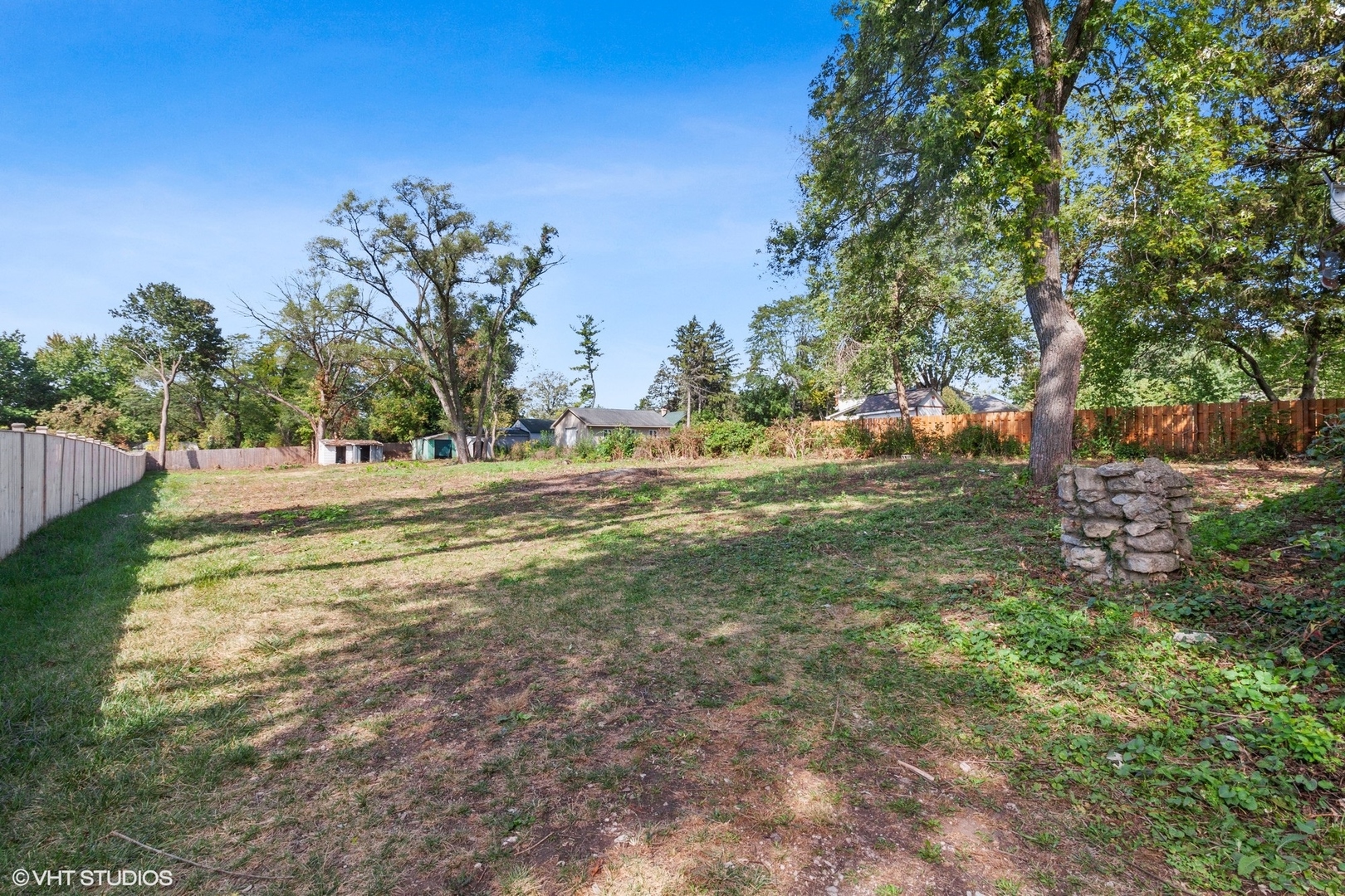 5S578 Tuthill Road Naperville, IL 60563 - Photo 12 of 23 a view of a trees with a yard
