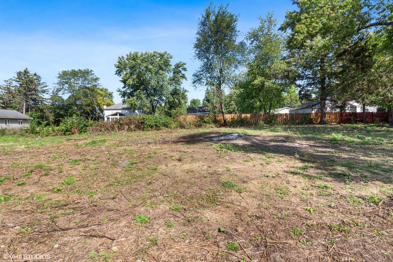 5S578 Tuthill Road Naperville, IL 60563 - Photo 15 of 23 a fire hydrant in the middle of a field