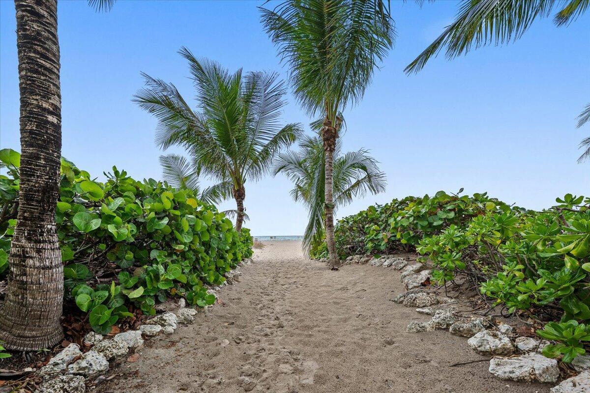 2800 South Ocean Boulevard, Unit 2F Boca Raton, FL 33432 - Photo 19 of 26 19
