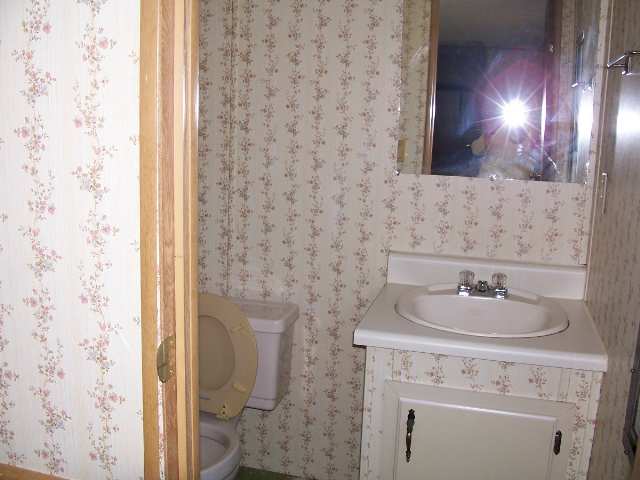 885 Currys Lake Road Gray Court, SC 29645 - Photo 3 of 9