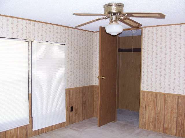 885 Currys Lake Road Gray Court, SC 29645 - Photo 6 of 9