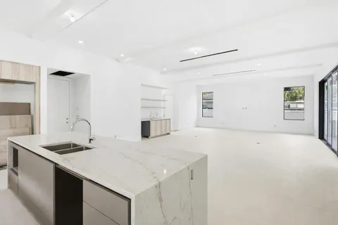 $3,224,850 | 213 Northeast 9th Street, Delray Beach, FL 33444