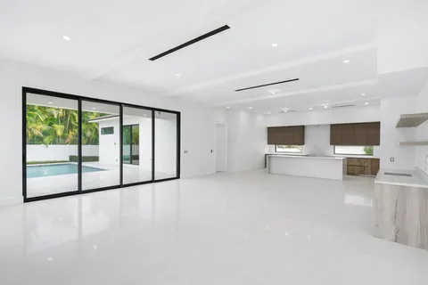 $3,224,850 | 213 Northeast 9th Street, Delray Beach, FL 33444