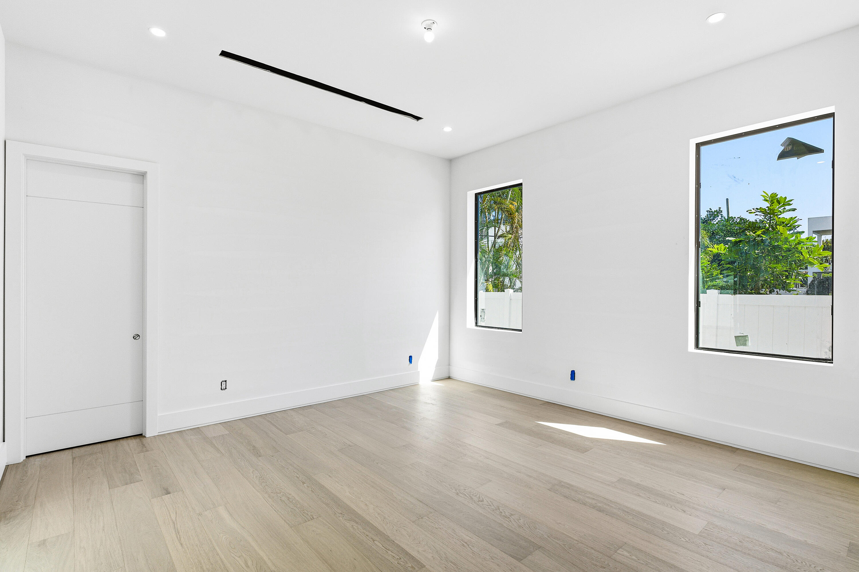 213 Northeast 9th Street Delray Beach, FL 33444 - Photo 6 of 18 1st floorPrimary Bedroom