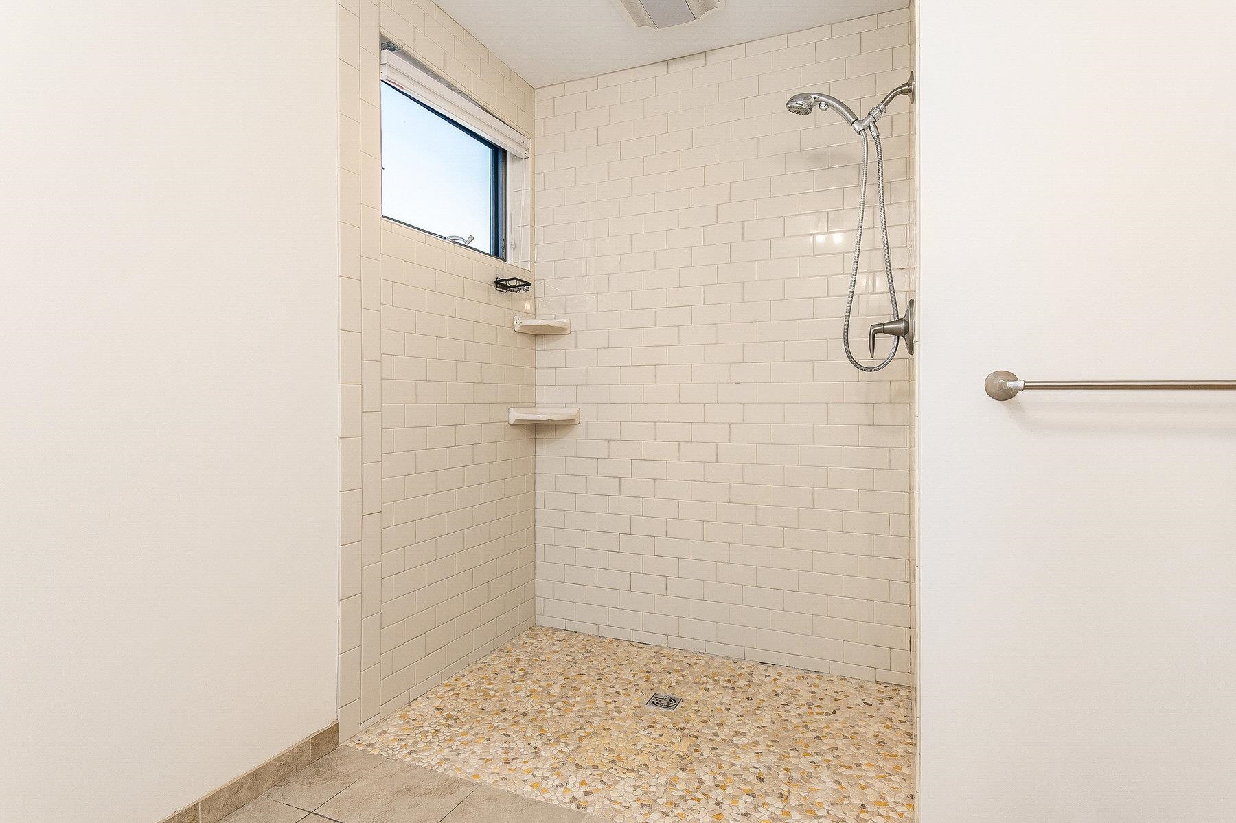 677 Dennett Street, Unit 1 Portsmouth, NH 03801 - Photo 12 of 27