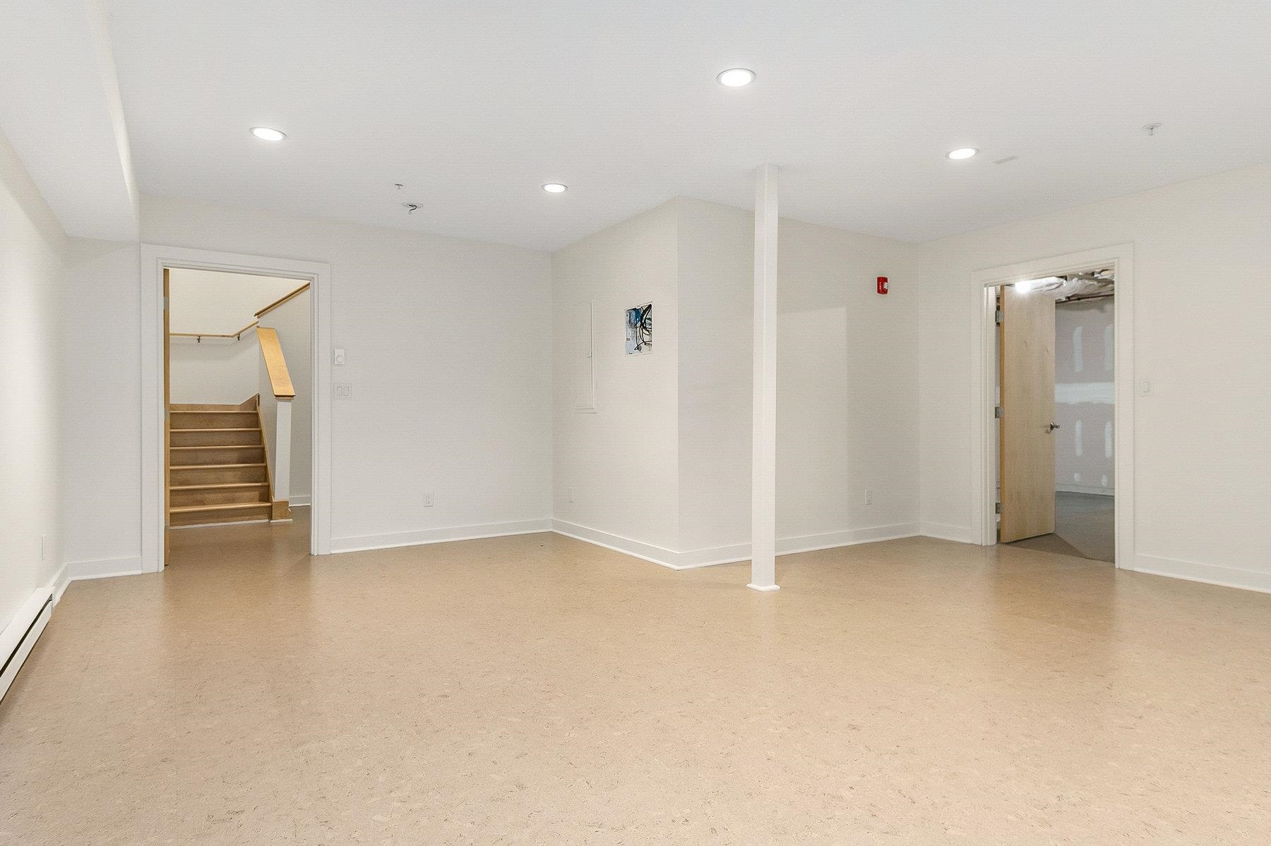 677 Dennett Street, Unit 1 Portsmouth, NH 03801 - Photo 22 of 27