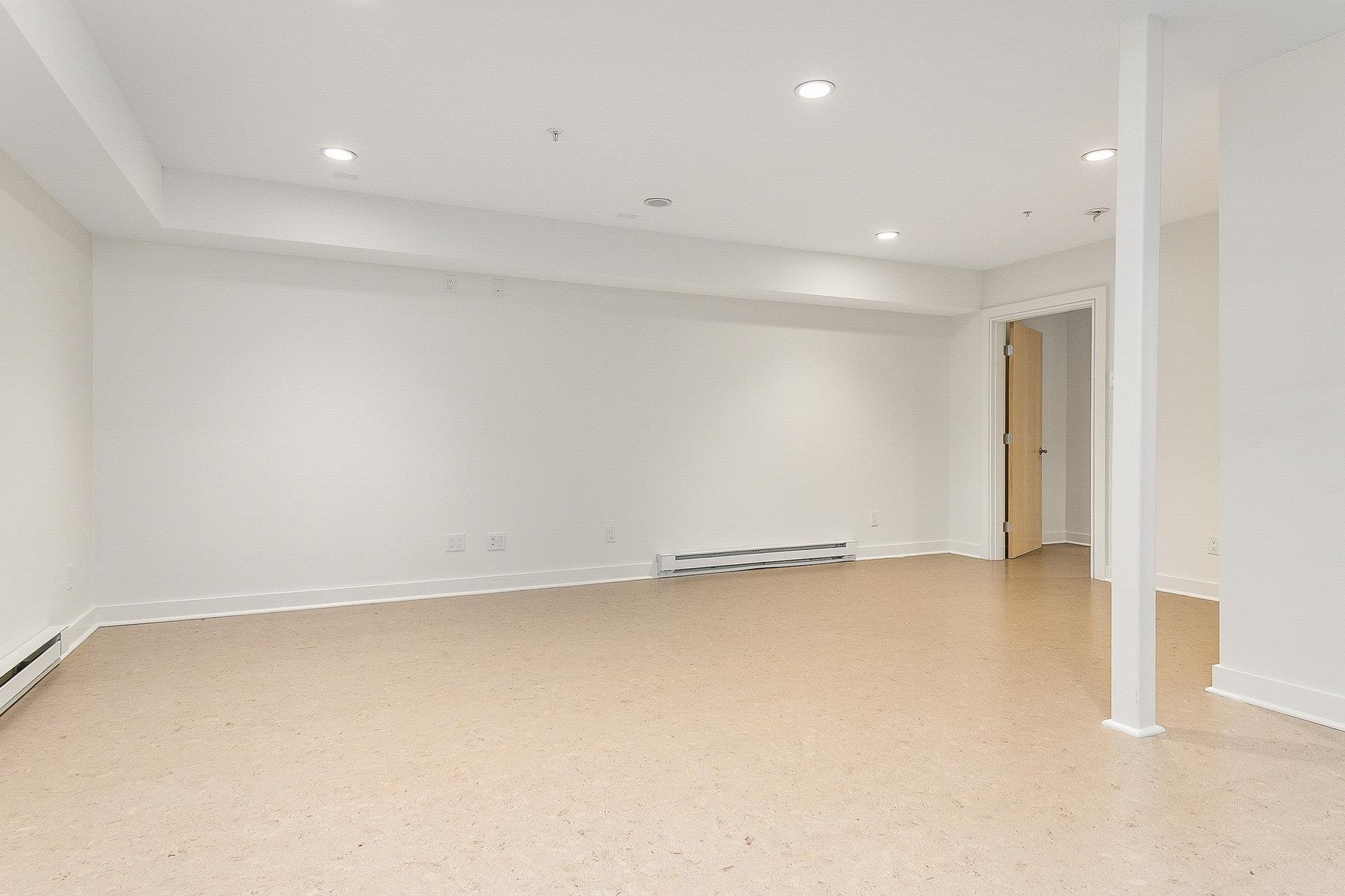 677 Dennett Street, Unit 1 Portsmouth, NH 03801 - Photo 23 of 27