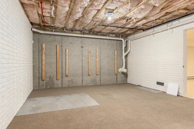 $4,400 | 677 Dennett Street, Unit 1, Portsmouth, NH 03801