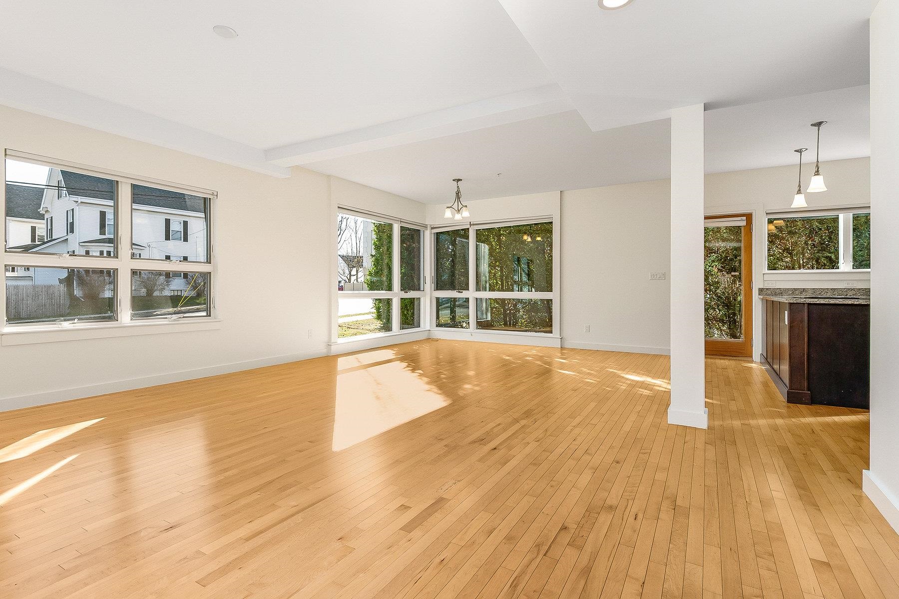 677 Dennett Street, Unit 1 Portsmouth, NH 03801 - Photo 7 of 27