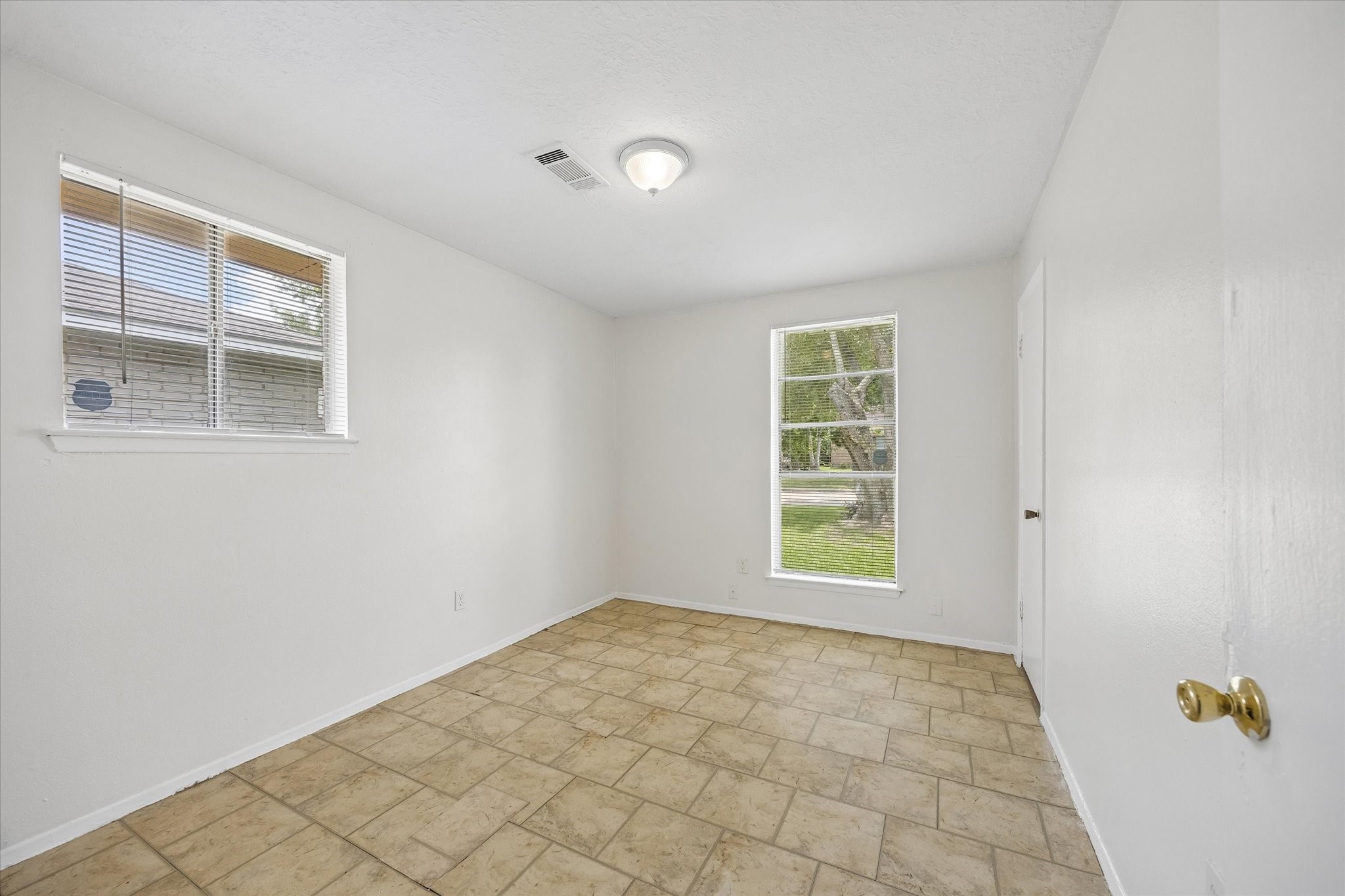 12639 Chiswick Road Houston, TX 77047 - Photo 12 of 18