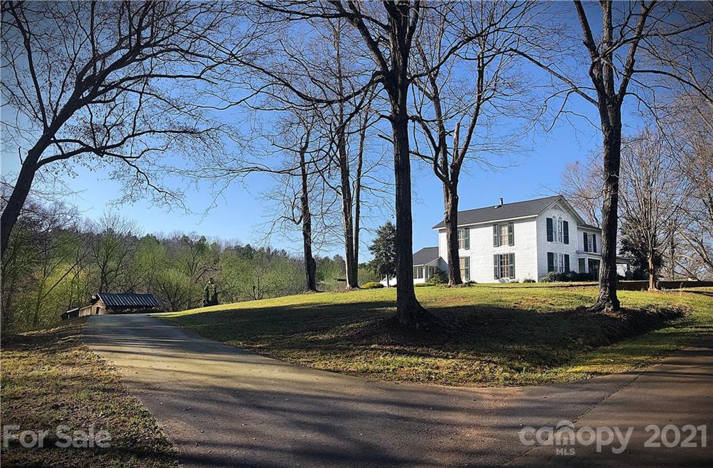 2070 Southside Road Lincolnton, NC 28092 - Photo 2 of 38 Gallery Image 2