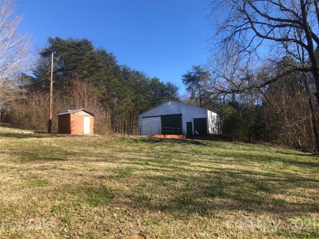 2070 Southside Road Lincolnton, NC 28092 - Photo 33 of 38 Gallery Image 33