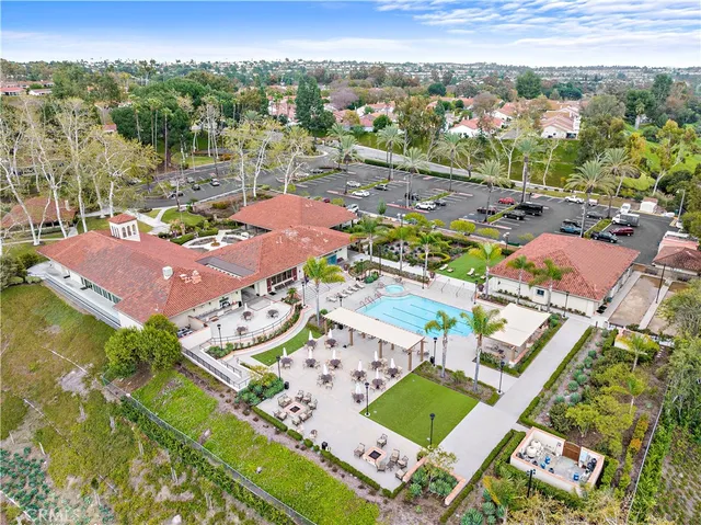 $919,900 | 27952 Calle Casal, Mission Viejo, CA 92692