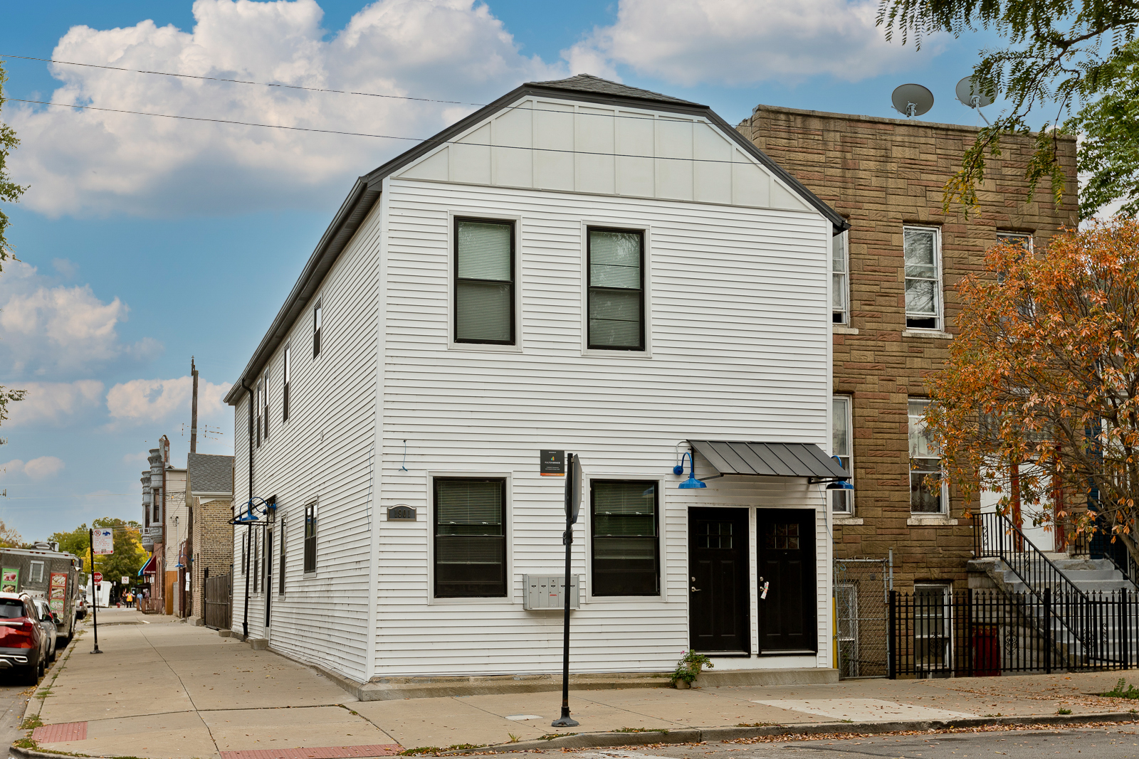 1901 West 21st Place, Unit 1R Chicago, IL 60608 - Photo 1 of 8