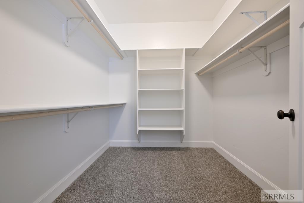 4922 Torcello Drive Ammon, ID 83401 - Photo 22 of 50 Primary Walk-In Closet